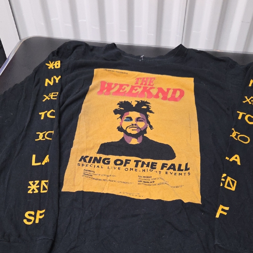 THE WEEKEND CONCERT Black Long Sleeve Tee
